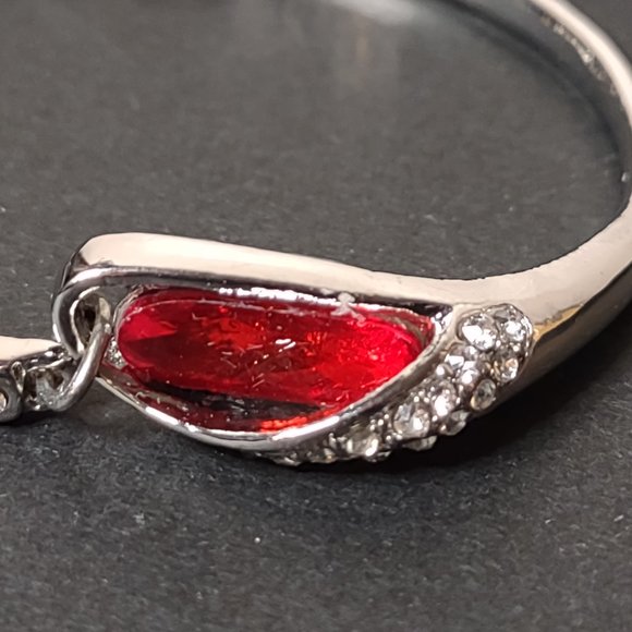 Cute Red And Silver Tone 7 Inch Bracelet - Picture 10 of 11